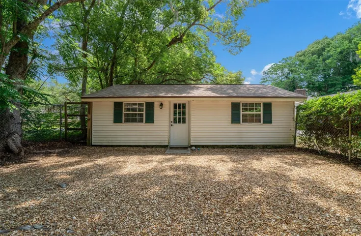 1/1 Guest House