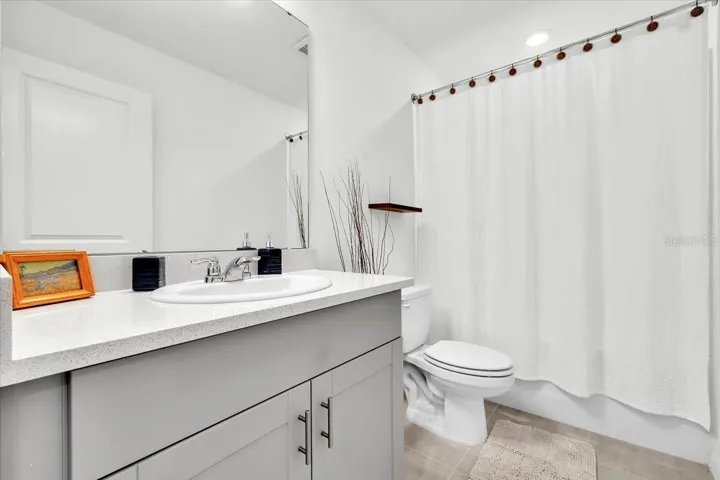 Full Guest Bathroom