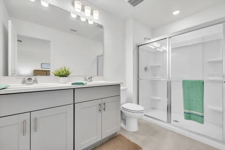 Dual Vanity with Quartz Countertops