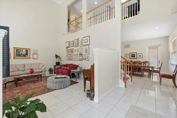 Living Room/Dining