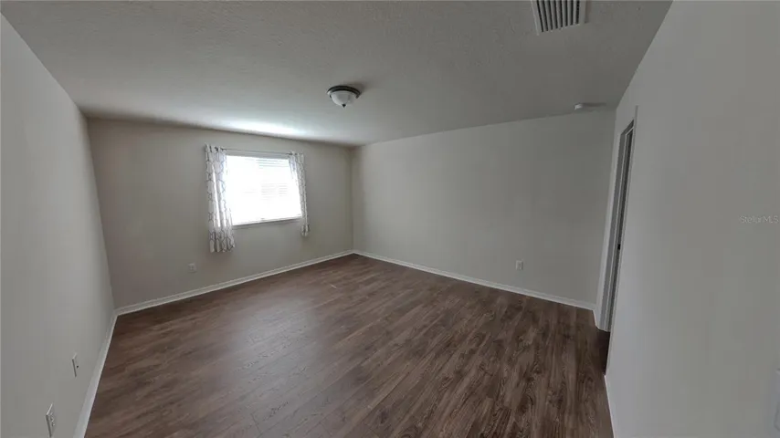 2nd floor 2nd bedroom