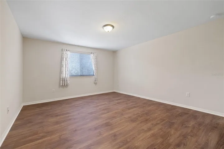 Upstairs Guest Room #4