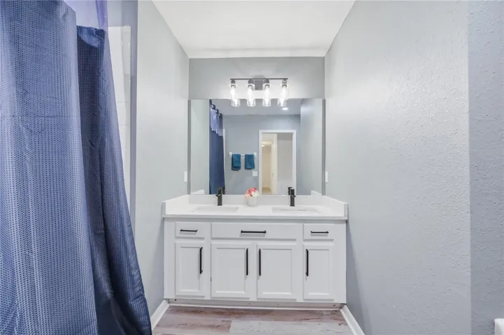 Upstairs Bathroom
