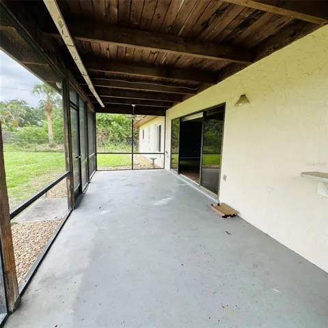 27' lanai