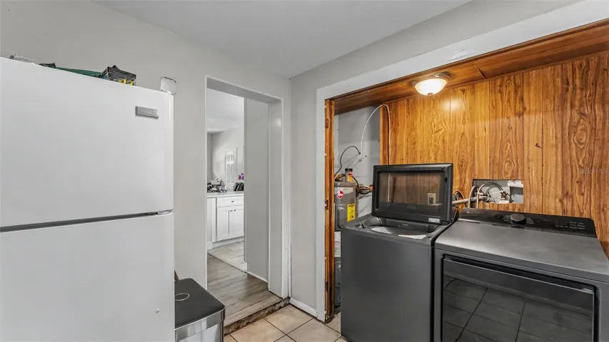 Laundry room / hot water heater