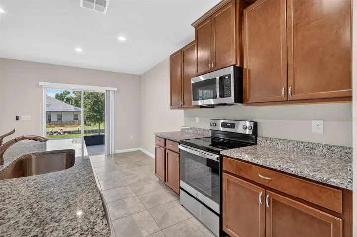 GRANITE COUNTERTOPS