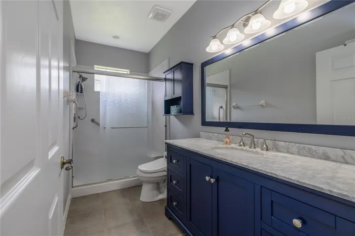 Ensuite bath for primary BR
