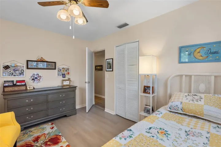 2nd bedroom angle 2