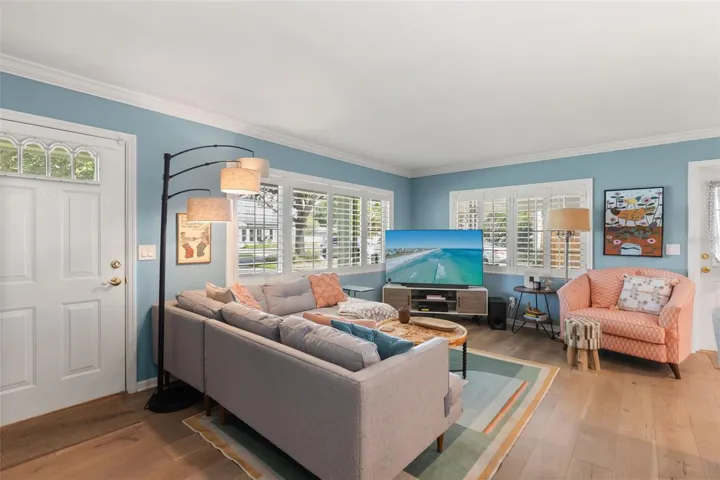 family room angle 2