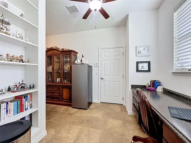 Office Space & Storage