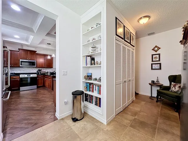 Office Space & Storage