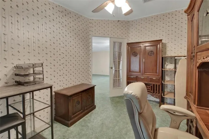 bonus room exit to living room