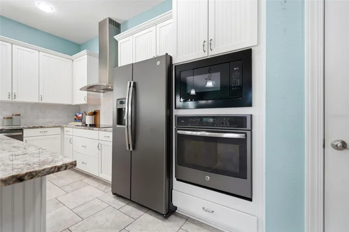 Stainless steel Refrigerator and convection oven replaced in 2025