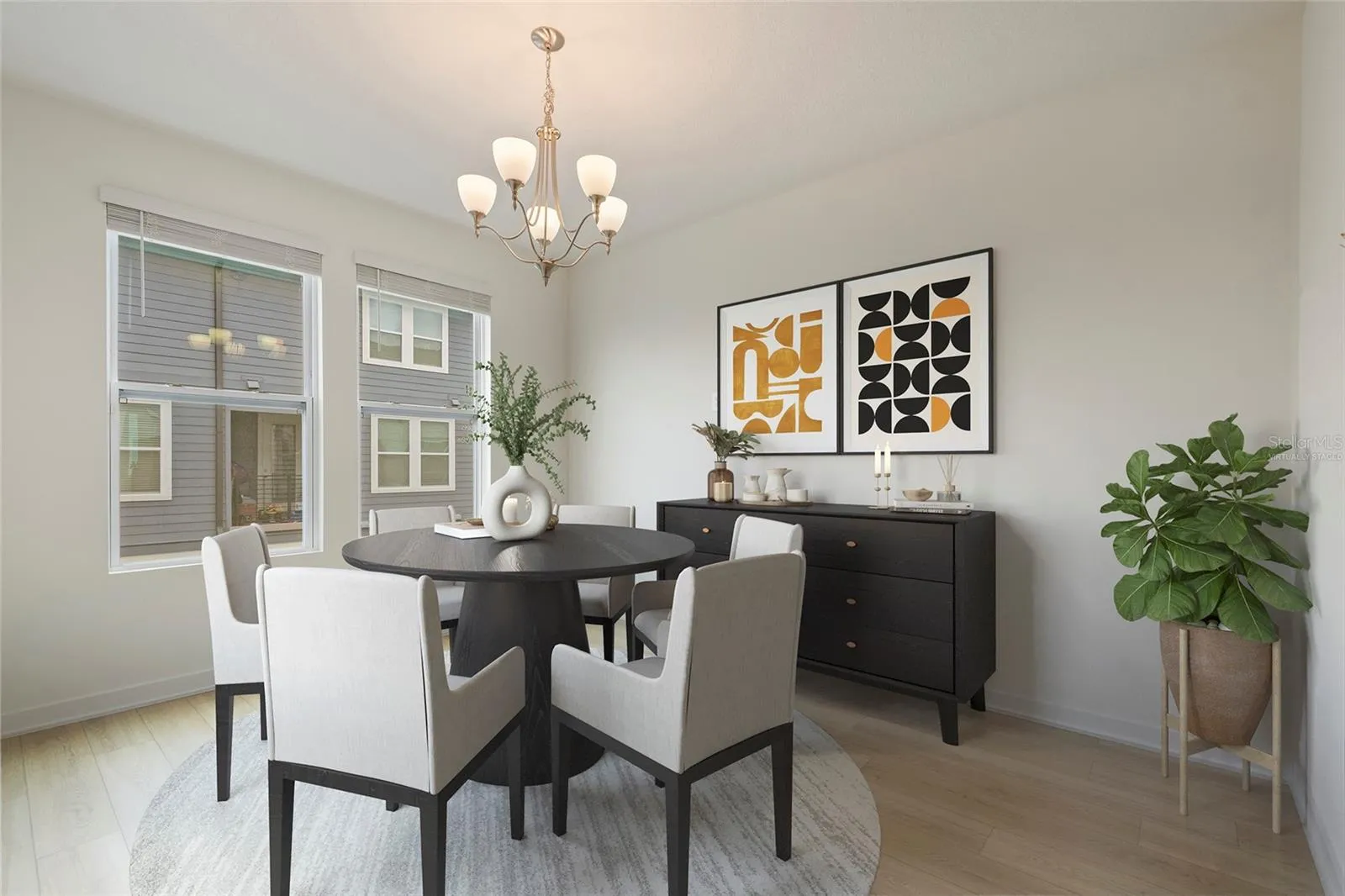 Virtually Staged Dining