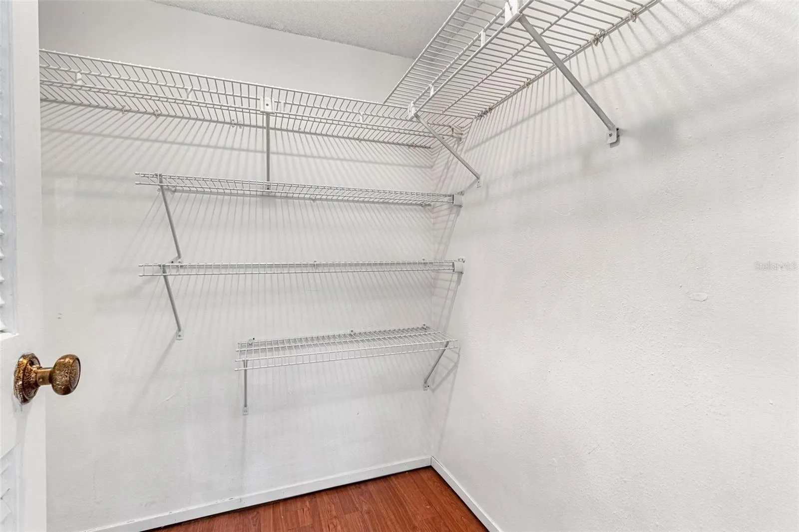 primary closet 1