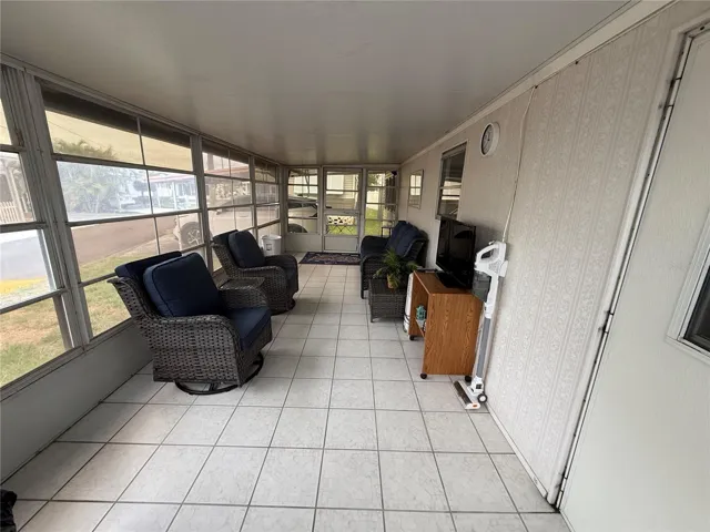 Screened in Lanai