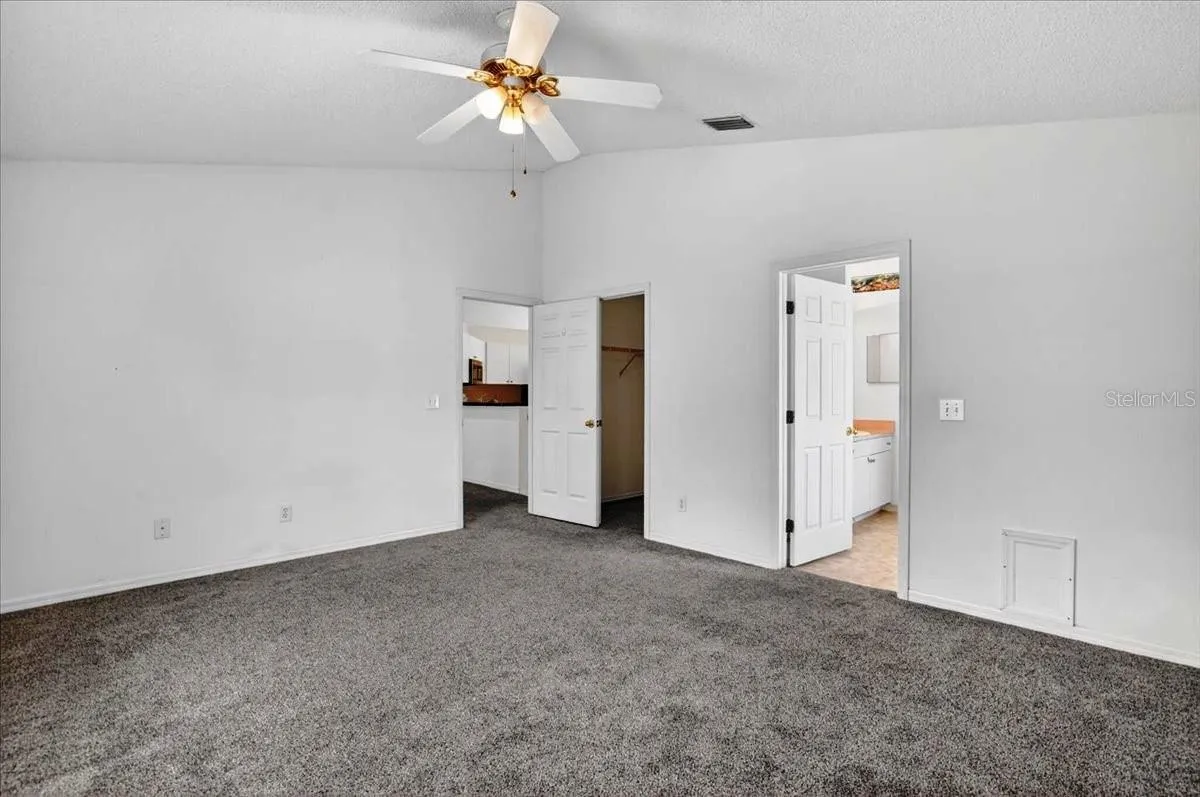 MASTER BEDROOM II