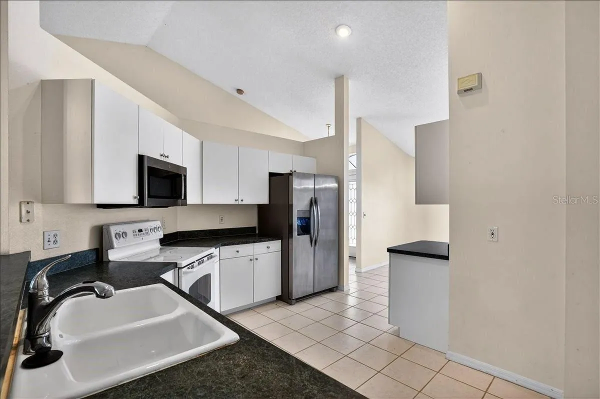 KITCHEN II