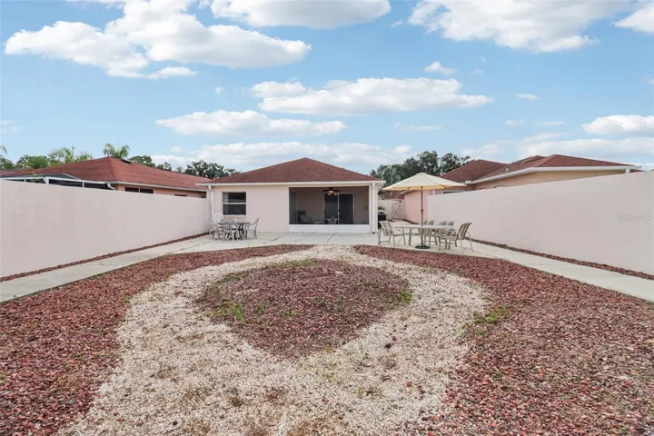 Huge Courtyard