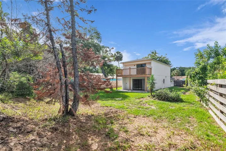 Fully fenced in spacious back yard