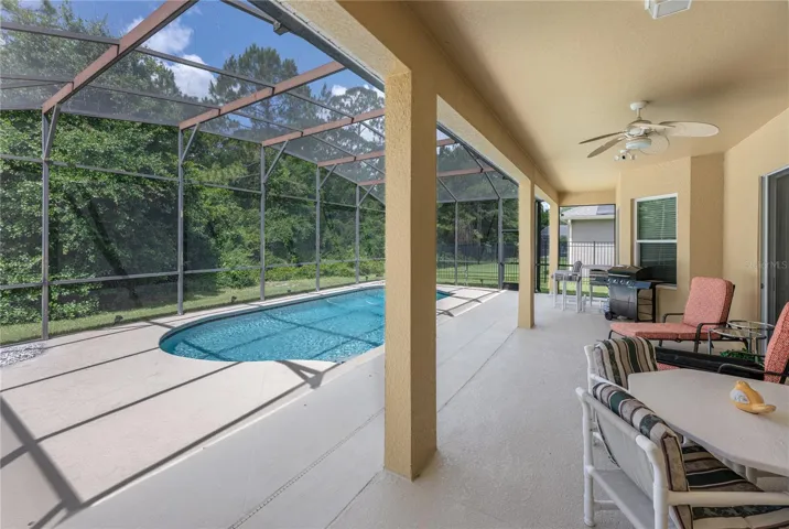 pool/patio