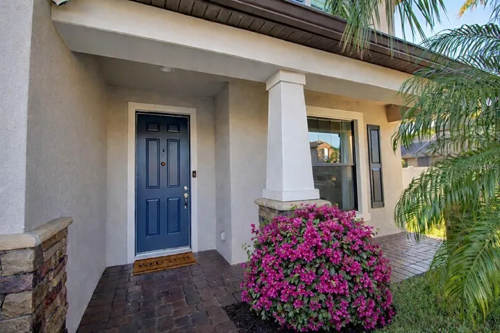 Covered Front Entryway