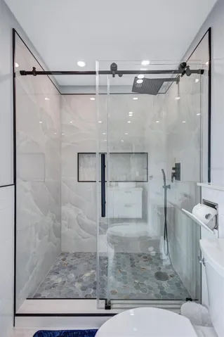 ensuite bathroom upstairs
