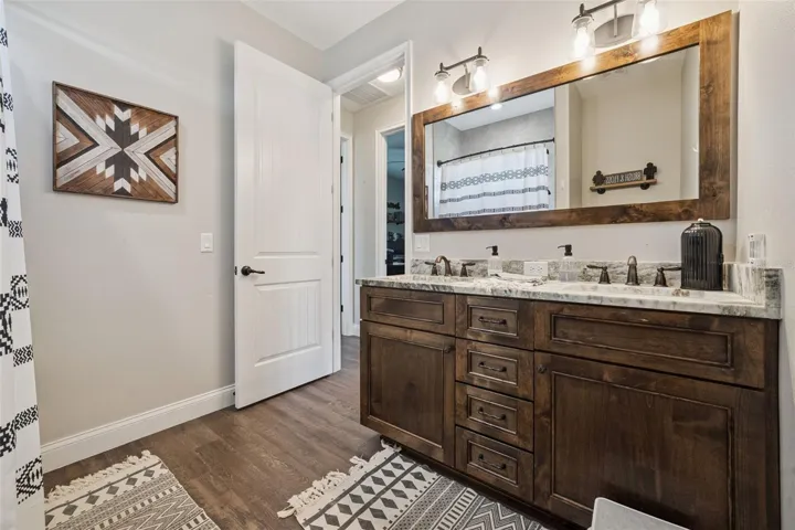 Guest bathroom.