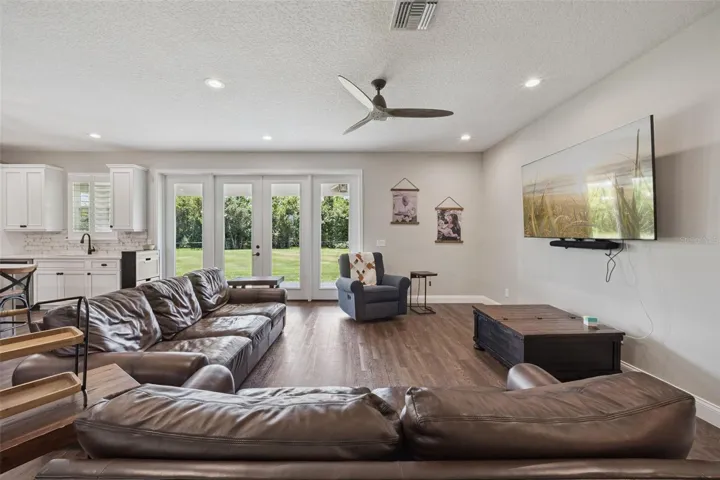 Welcome in the natural light.