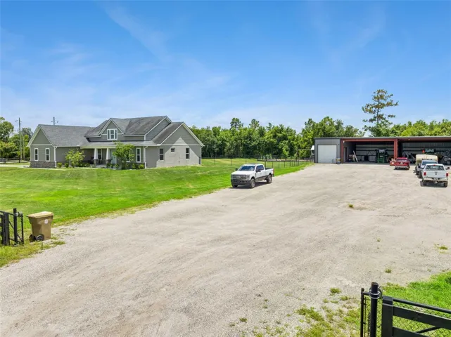 With a separate entrance, you can keep work separate from home.