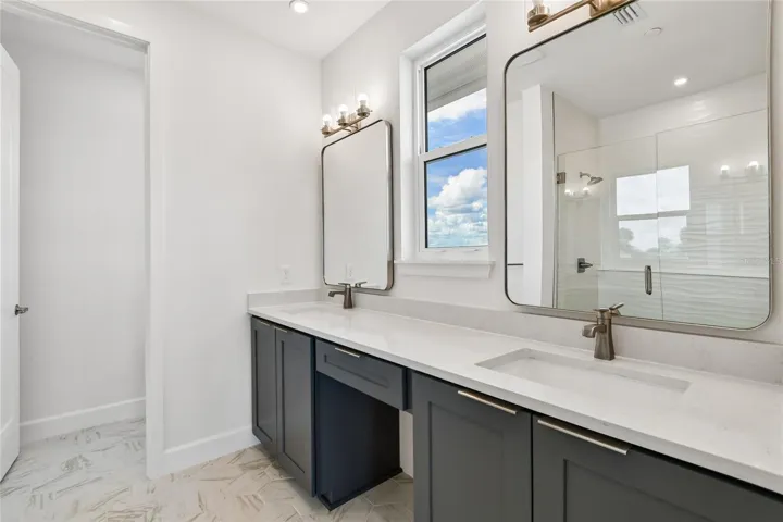 Primary bath