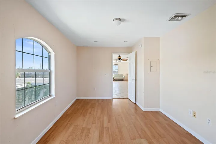 Upper bedroom or office