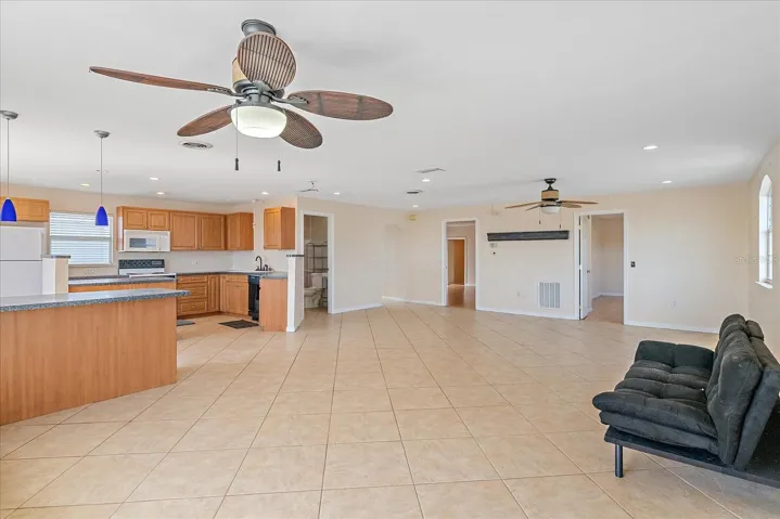Upper living space