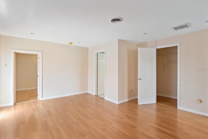 Upper living space