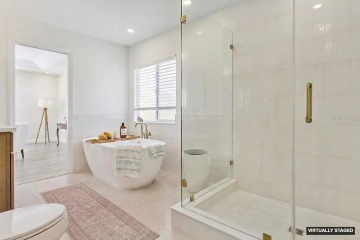 *Virtually staged* spa style primary bath