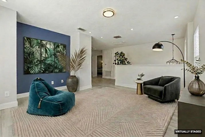 *Virtually staged* spacious bonus room