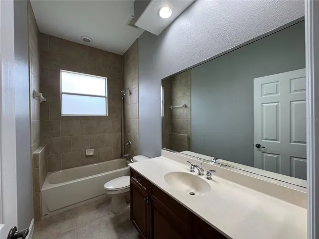 bathroom 3 downstairs