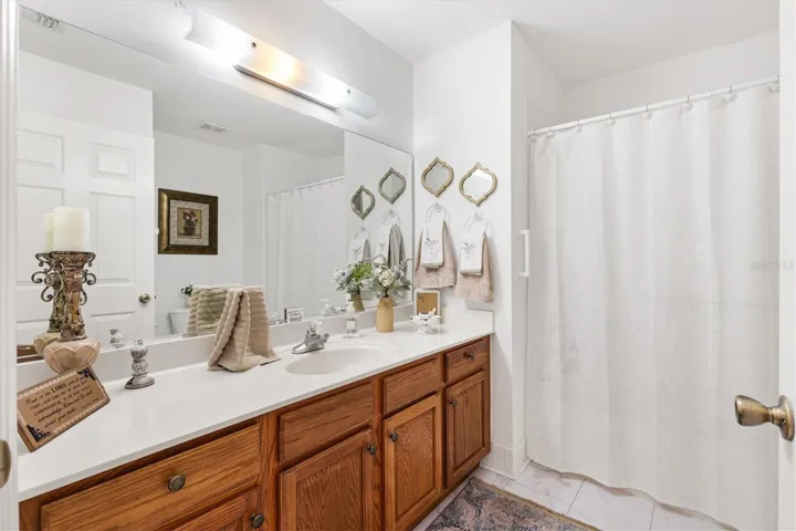 2nd Bathroom