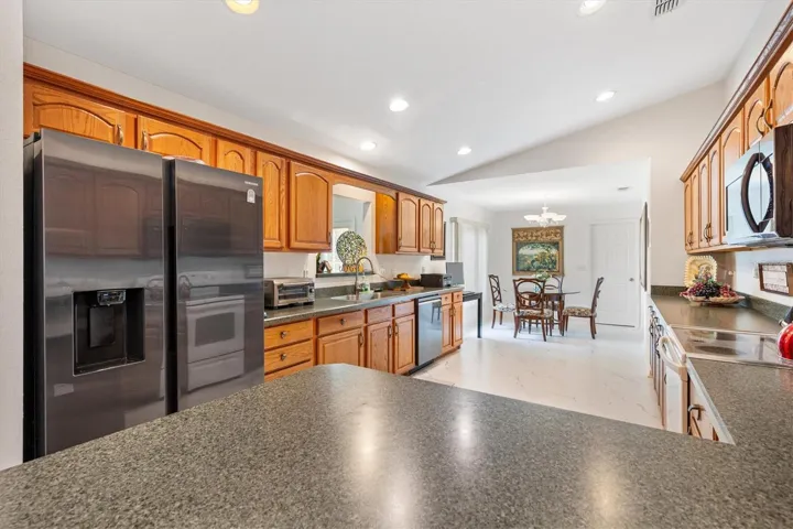 Spacious kitchen