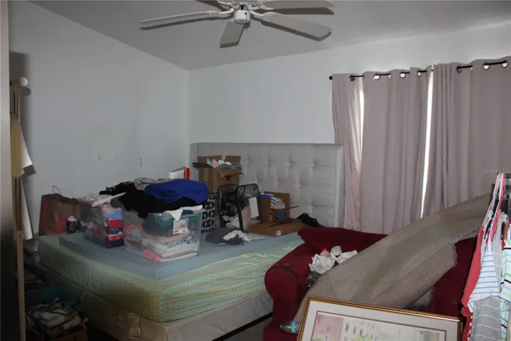 Master Bedroom (2nd Floor)