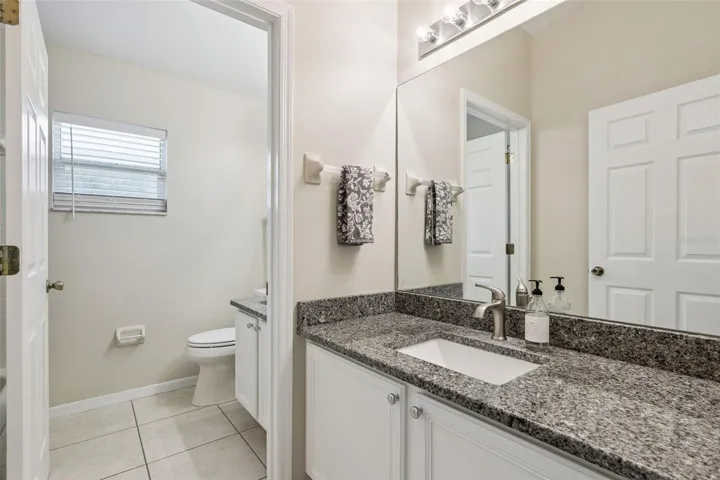 Second bathroom/split plan