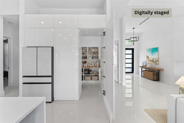 Walk-in Pantry