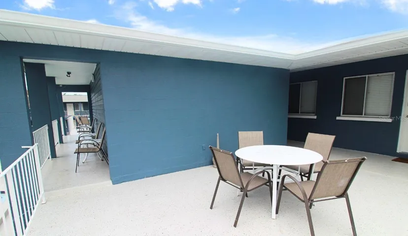 sun deck