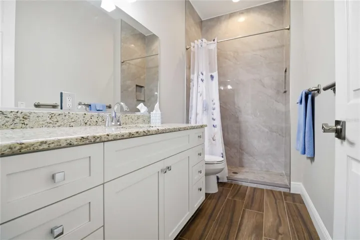 2nd Bathroom