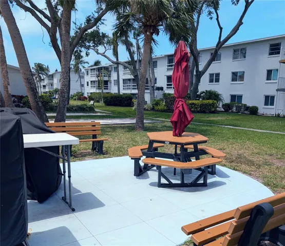 Recent additional picnic area at east end of BG4 courtyard...and bocce pits in background