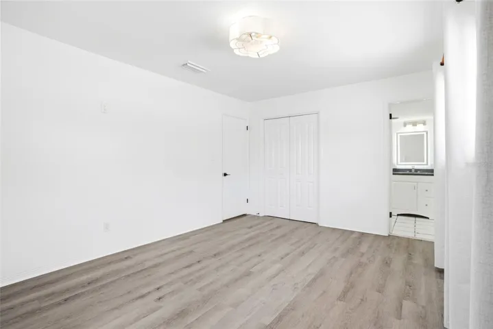 Master bedroom with en-suite bathroom.  This room can accommodate a king size bed suite