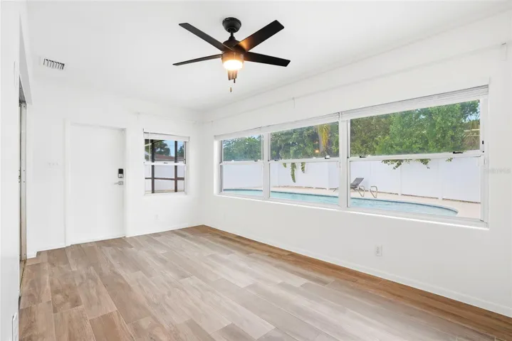 Bonus room