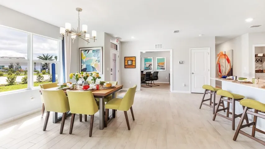 MODEL HOME
