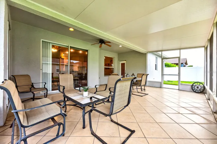 Screened Lanai.