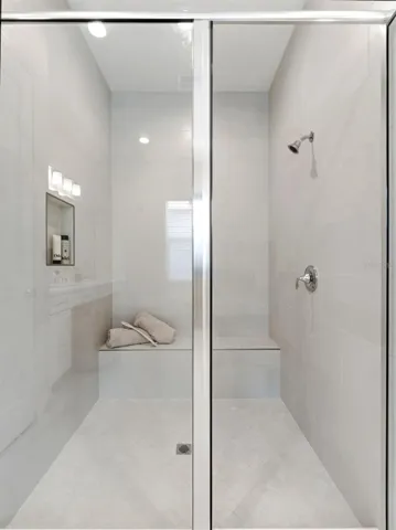 Master Shower With BEnch Seating